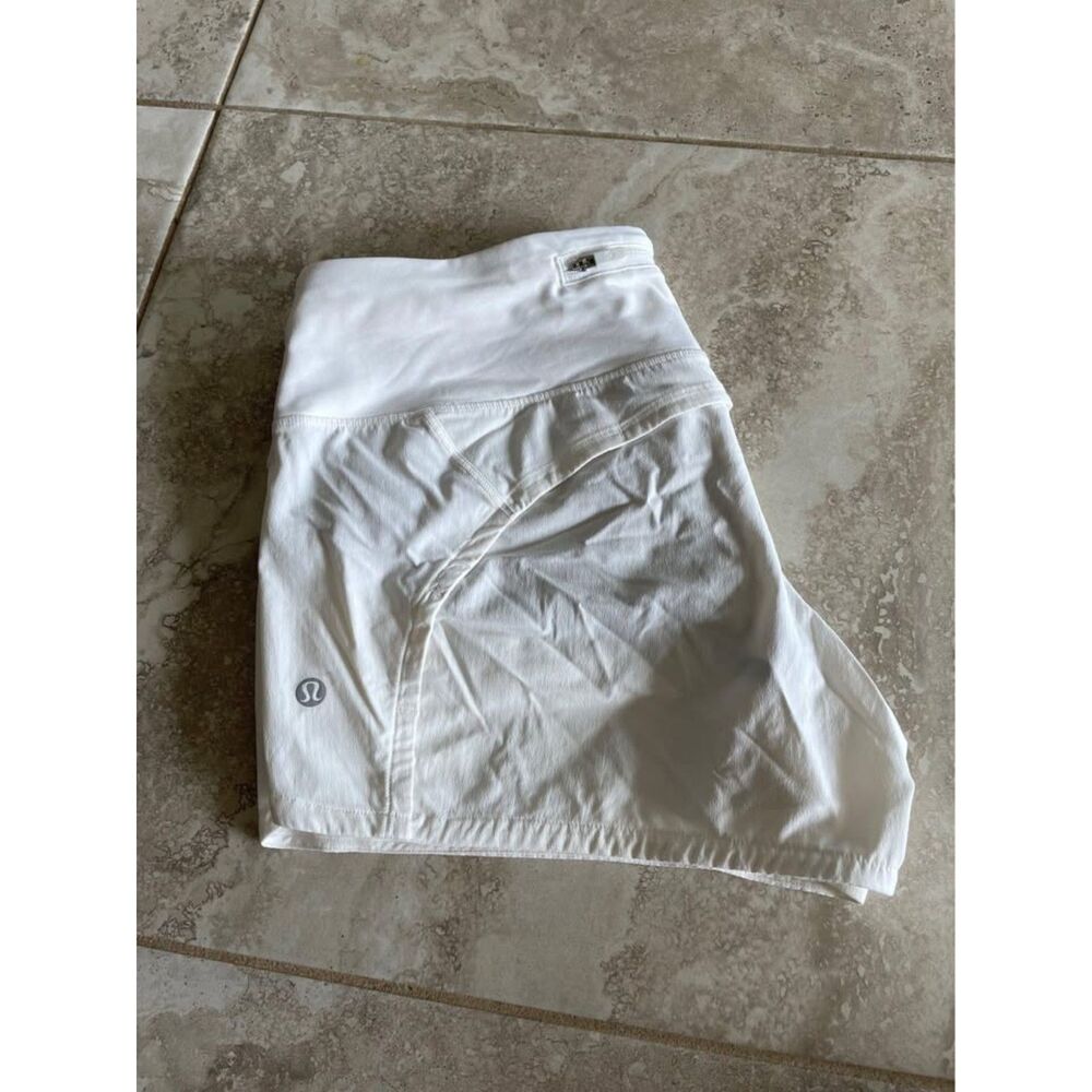 NEW lululemon speed up mid-rise shorts